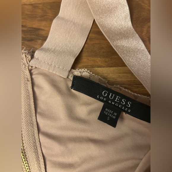 Elegant Lace Dress in Cream - Picture 2 of 6